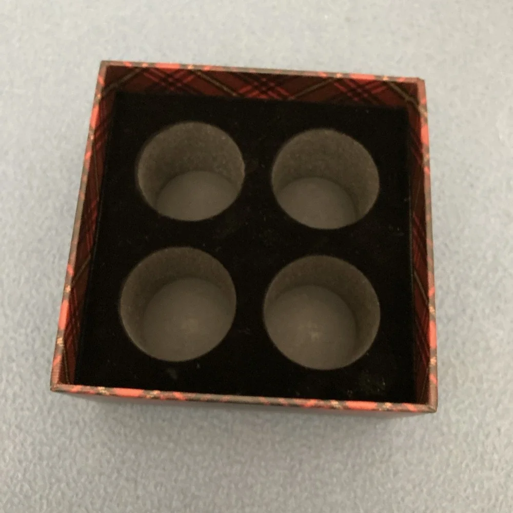 NIB RALPH LAUREN HOLIDAY Scent Votive Soy Blend 4 x 1oz Red‎ Glass Candles